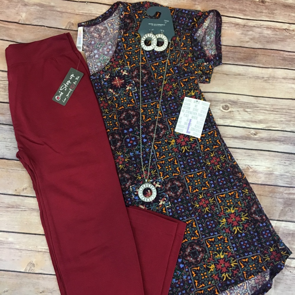 LuLaRoe Large Classic T & One Step UpL/XL Leggings